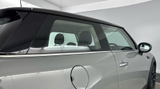 MINI Hatchback 1.5 Cooper Classic 3dr Auto Petrol Hatchback